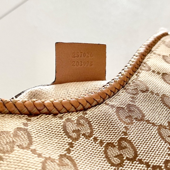 Gucci Hobo Bag Includes Box. - Picture 8 of 10